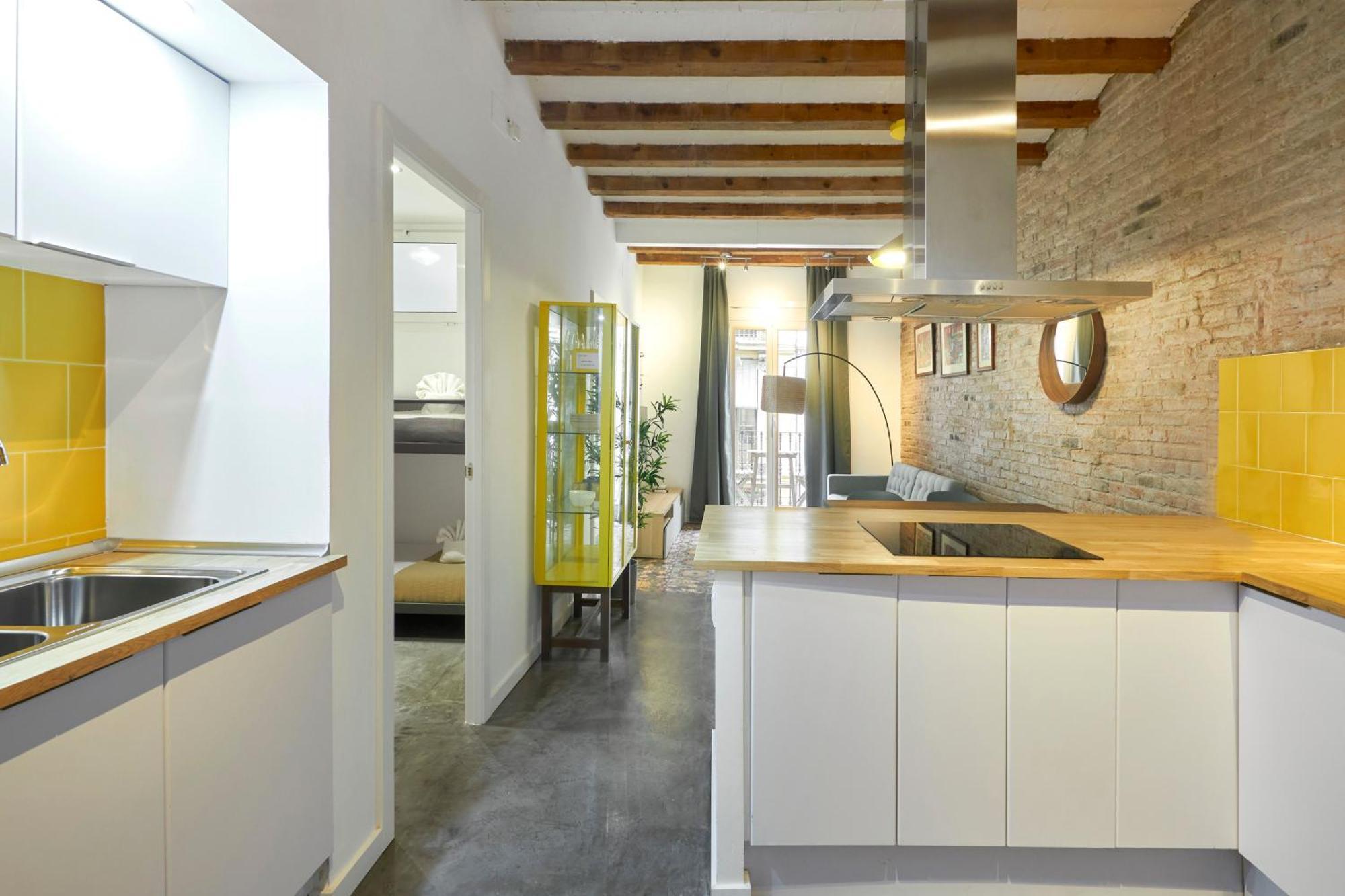 64 Apartment In A Typical Barcelona'S Old Building エクステリア 写真