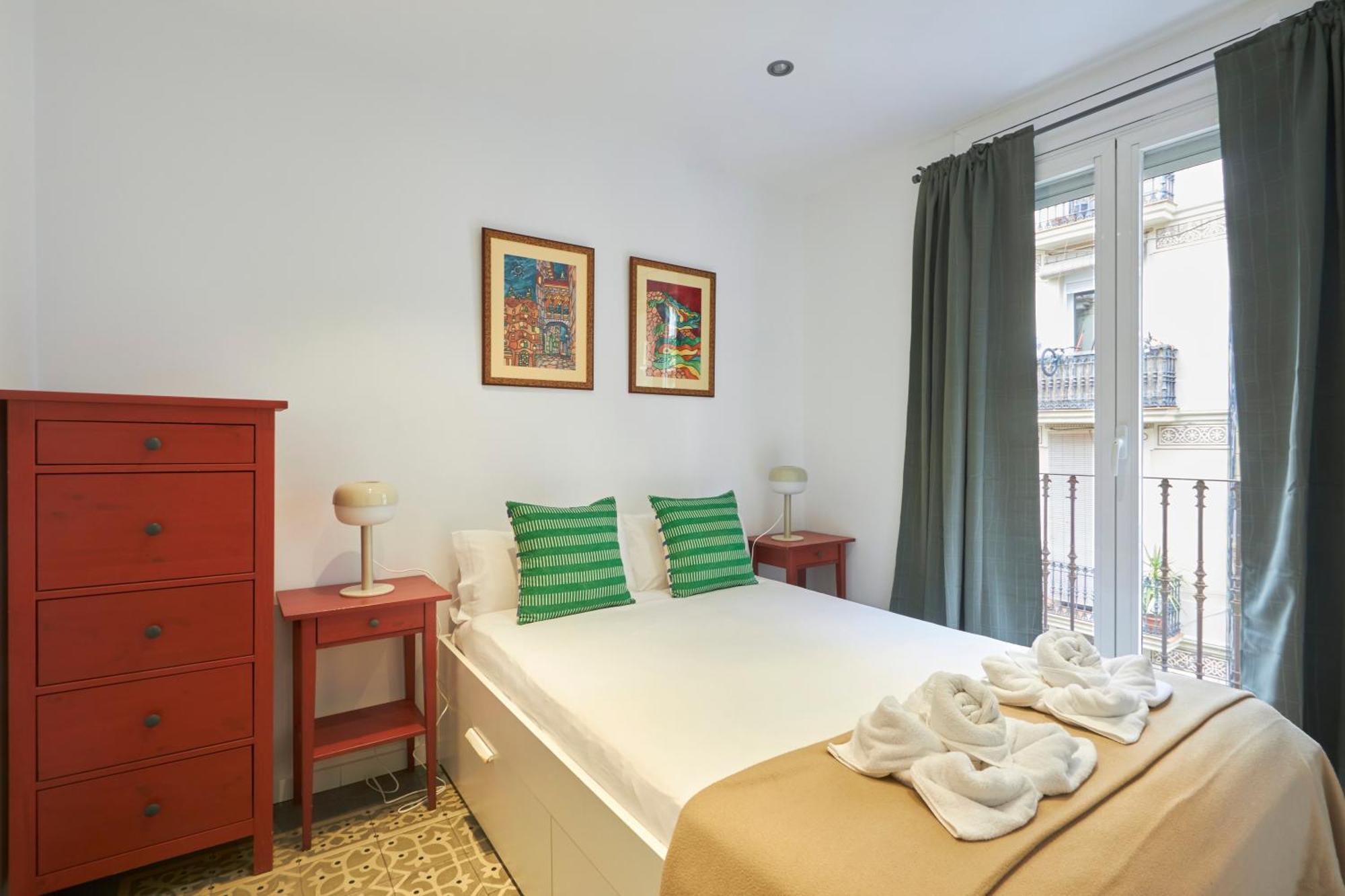 64 Apartment In A Typical Barcelona'S Old Building エクステリア 写真